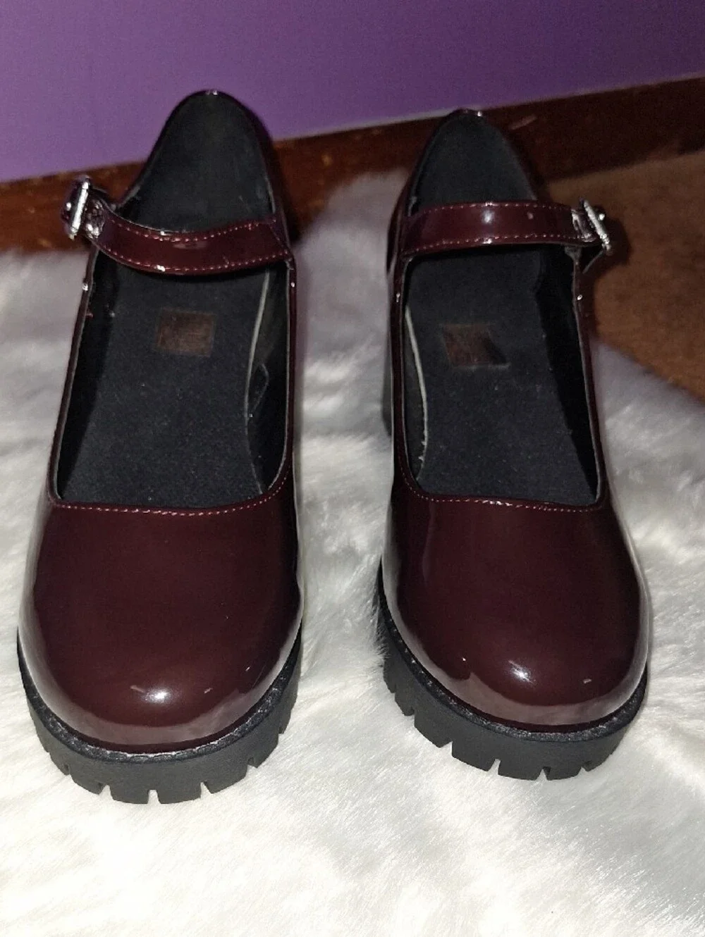 Women’s Mary Jane Block Heel Pumps in Deep Burgundy